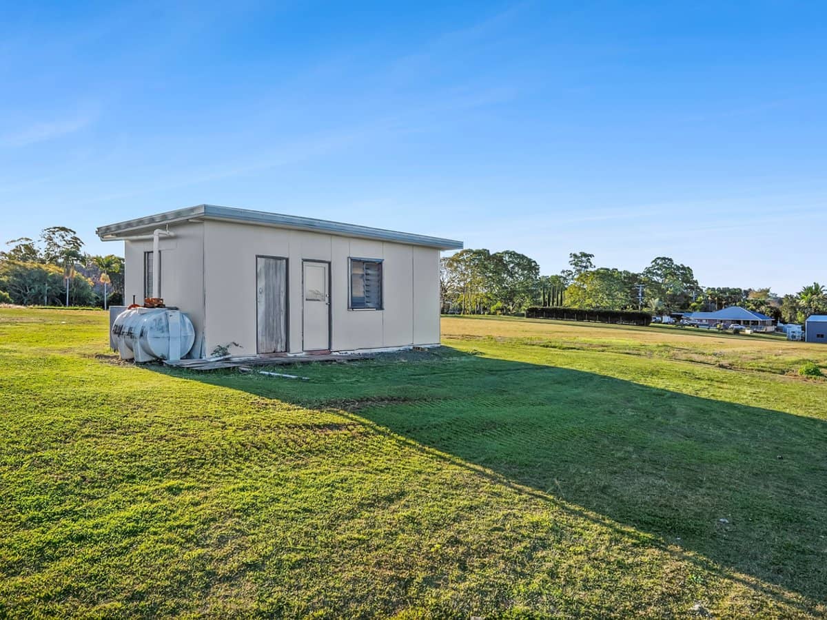 26 Crittenden Road, GLASS HOUSE MOUNTAINS - Thumbnail 7