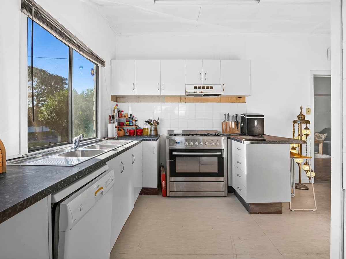 26 Crittenden Road, GLASS HOUSE MOUNTAINS - Thumbnail 21