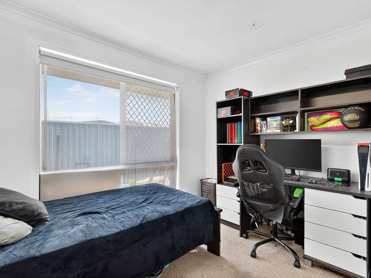 6 Blamey Court, MORAYFIELD - Thumbnail 13