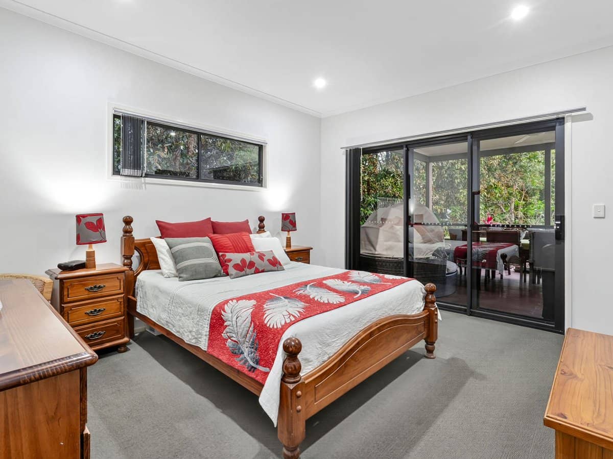 12 Dollarbird Place, GLASS HOUSE MOUNTAINS - Thumbnail 8