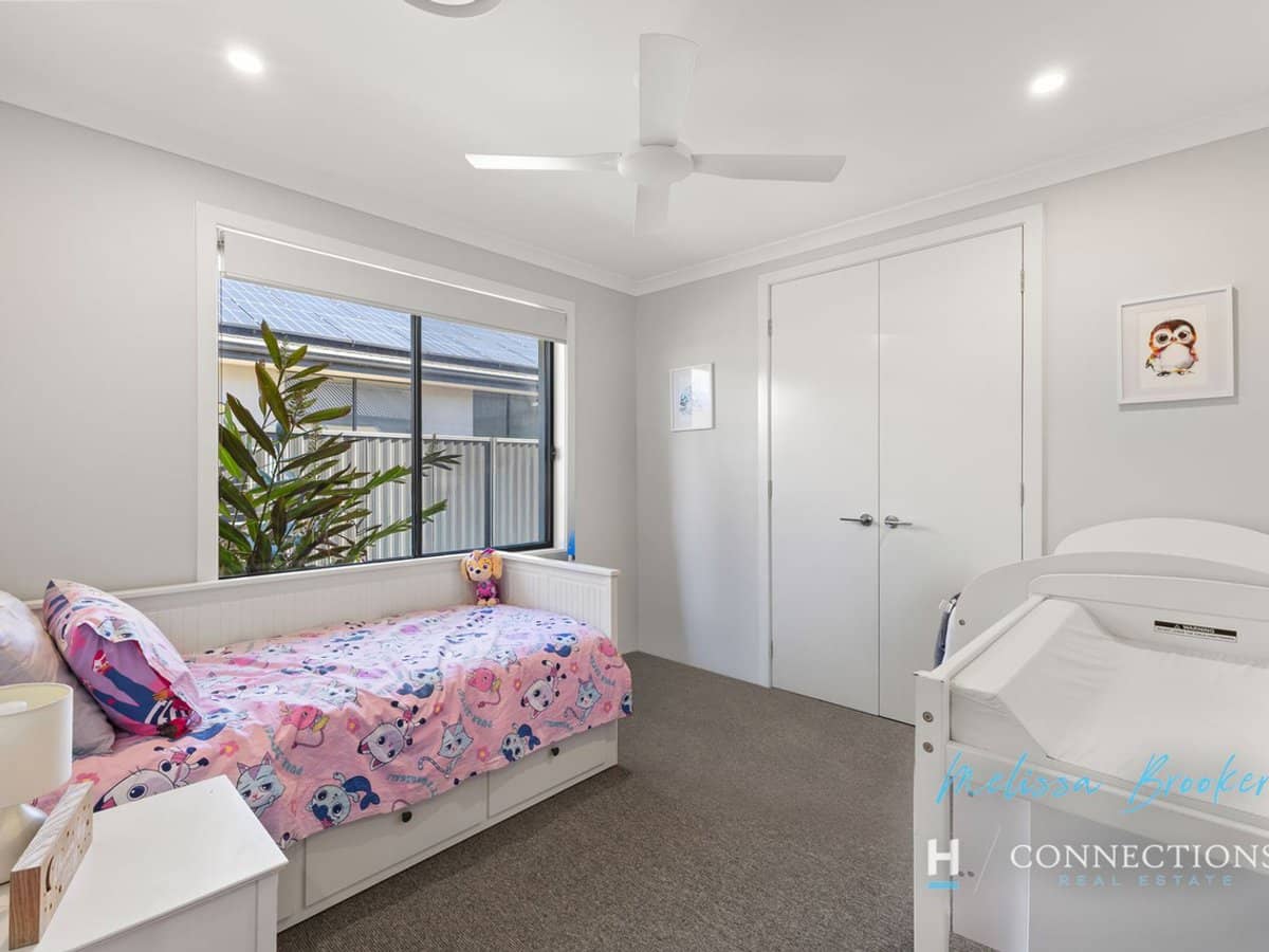 64 Aquila Circuit, BANKSIA BEACH - Thumbnail 16