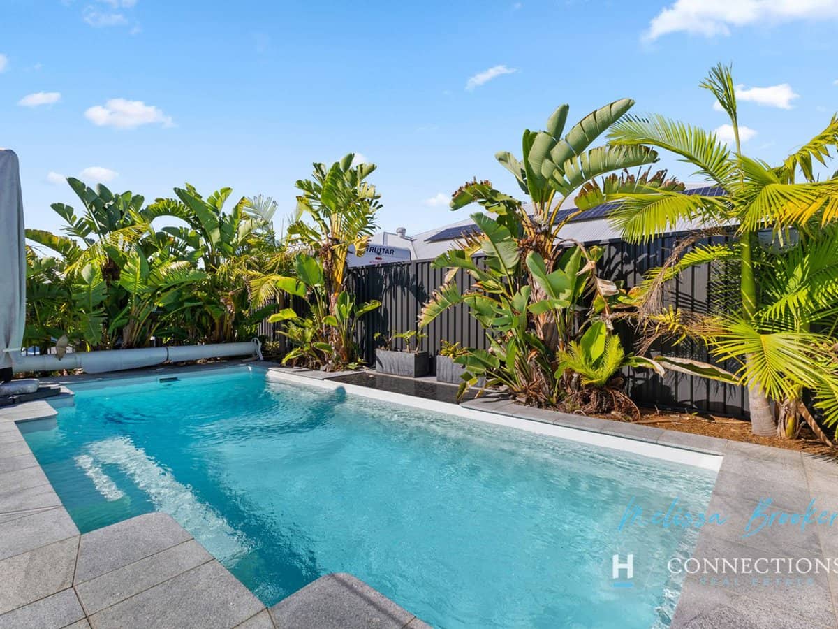 64 Aquila Circuit, BANKSIA BEACH - Thumbnail 24