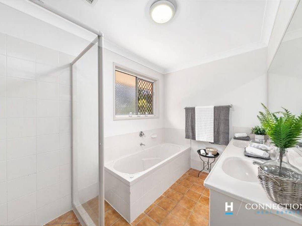 25 Akuna Way, MANGO HILL - Thumbnail 16