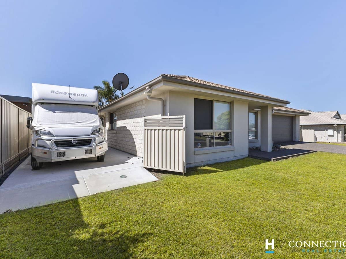 103 North Ridge Circuit, DECEPTION BAY - Thumbnail 3