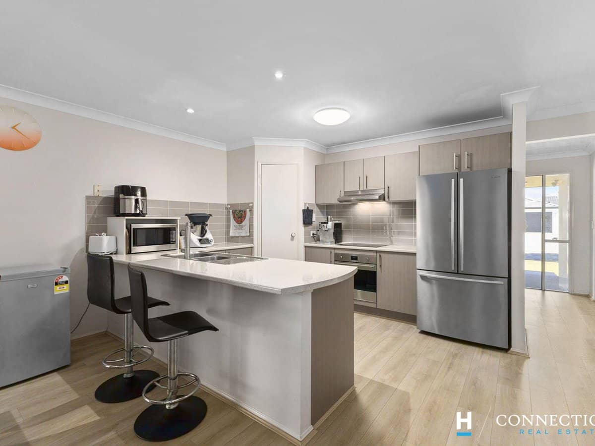 103 North Ridge Circuit, DECEPTION BAY - Thumbnail 7