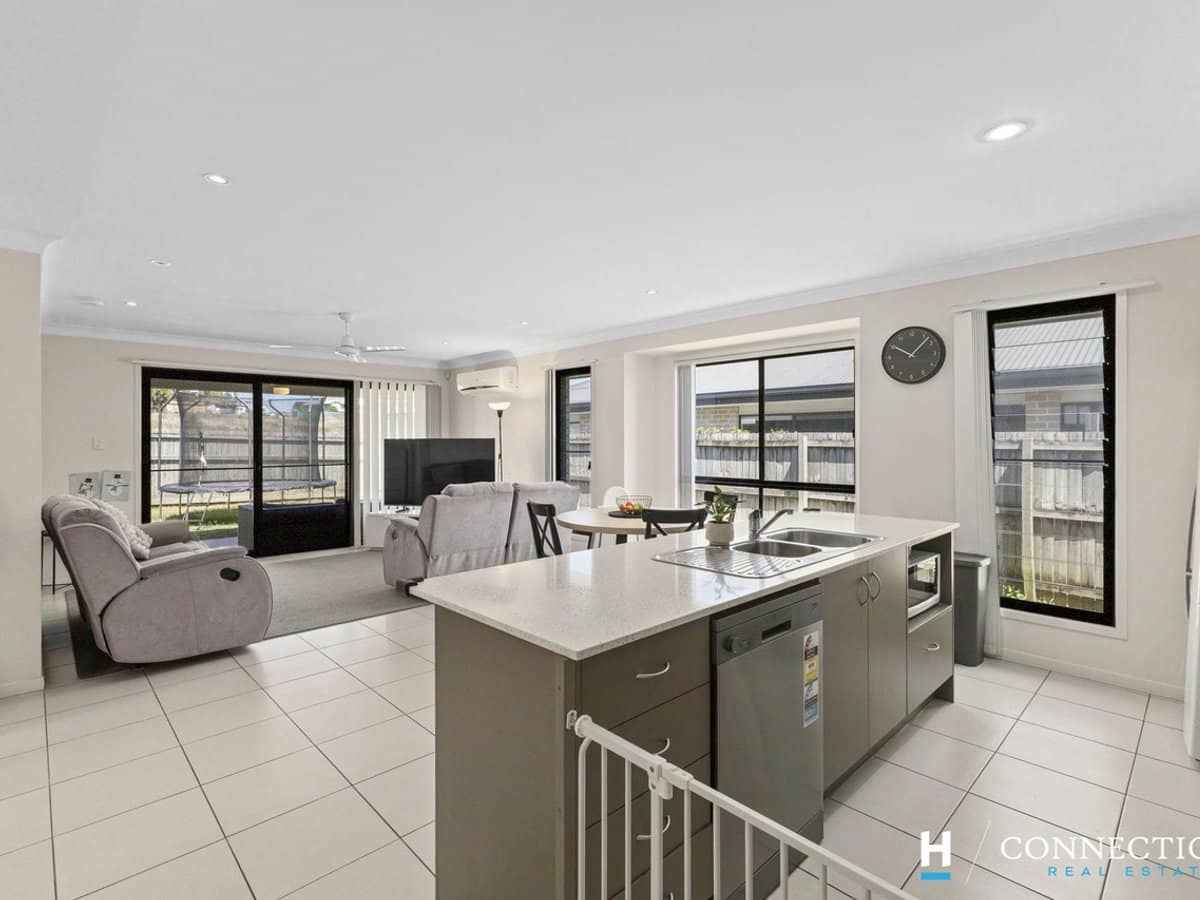 58 Elderflower Circuit, GRIFFIN - Thumbnail 5