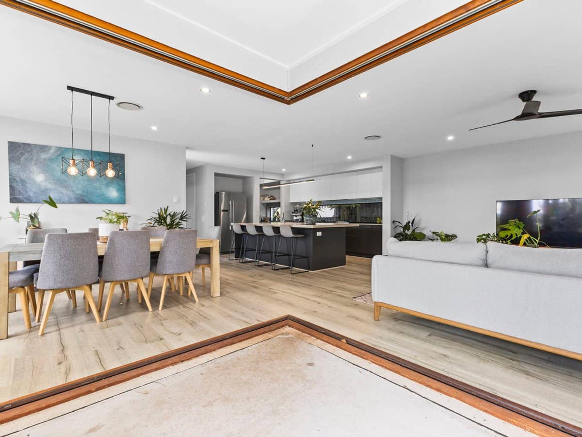 11 Cullen Court, NORTH LAKES - Thumbnail 1