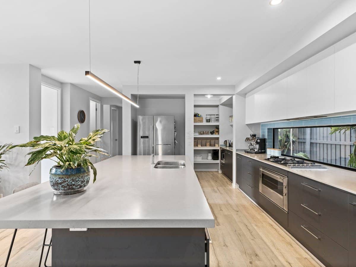 11 Cullen Court, NORTH LAKES - Thumbnail 4