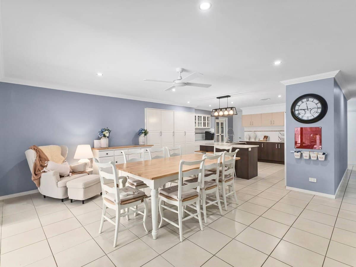 8 Lagoon Court, MURRUMBA DOWNS - Thumbnail 8