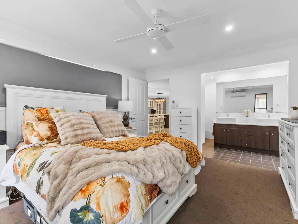 8 Lagoon Court, MURRUMBA DOWNS - Thumbnail 10