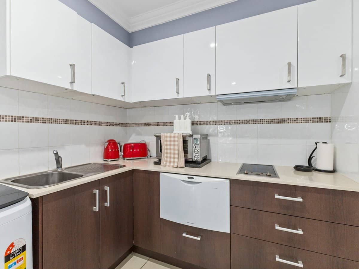 8 Lagoon Court, MURRUMBA DOWNS - Thumbnail 19