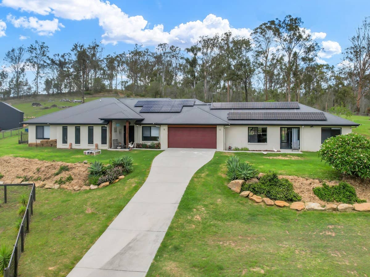 51-59 Alluring Court, JIMBOOMBA - Thumbnail 1