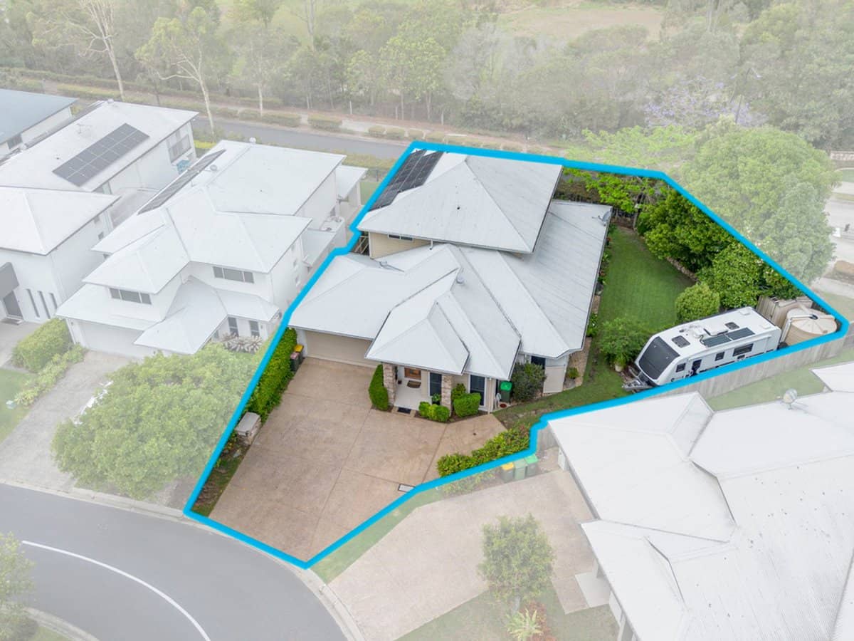 28 Dunes Crescent, NORTH LAKES - Thumbnail 1