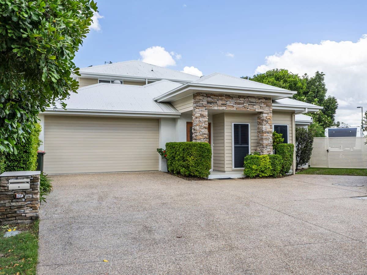 28 Dunes Crescent, NORTH LAKES - Thumbnail 2