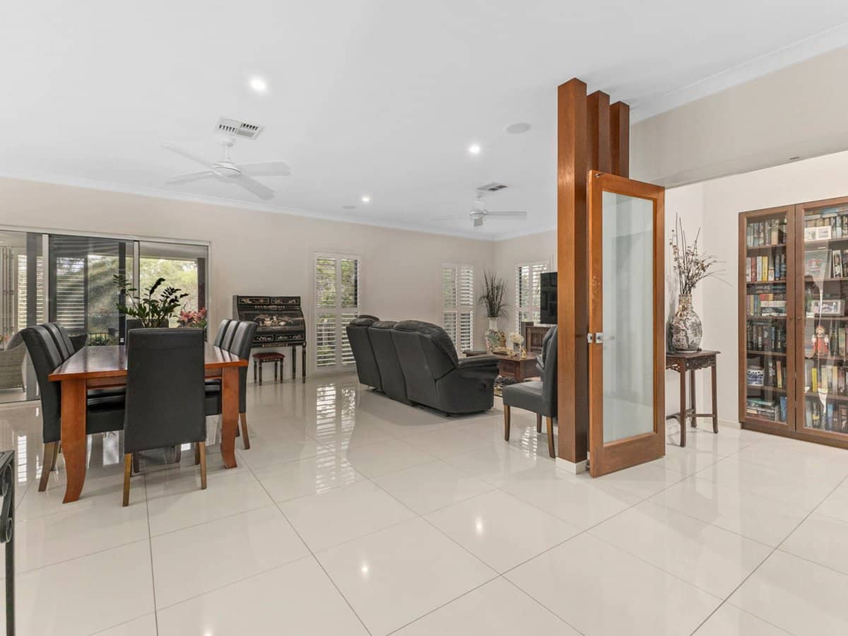 28 Dunes Crescent, NORTH LAKES - Thumbnail 8