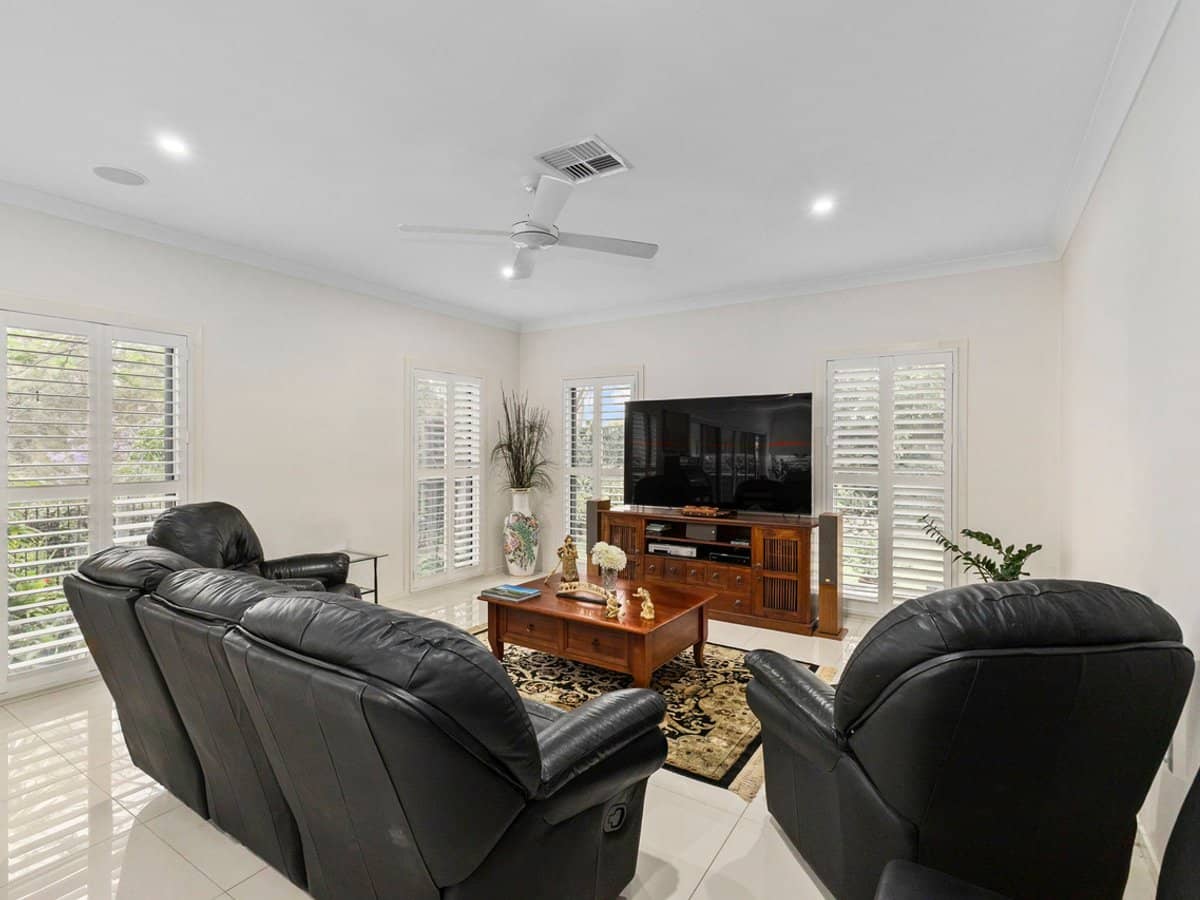 28 Dunes Crescent, NORTH LAKES - Thumbnail 9