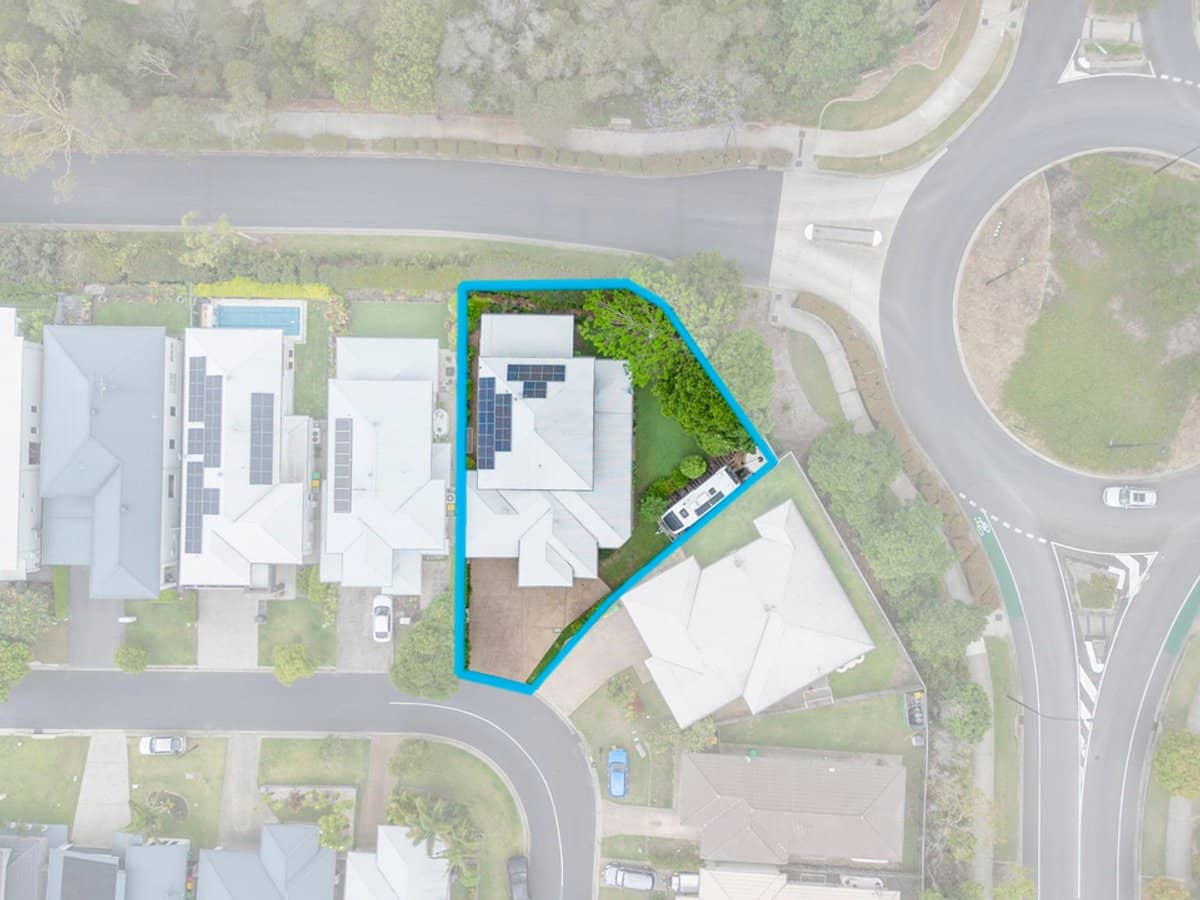 28 Dunes Crescent, NORTH LAKES - Thumbnail 32