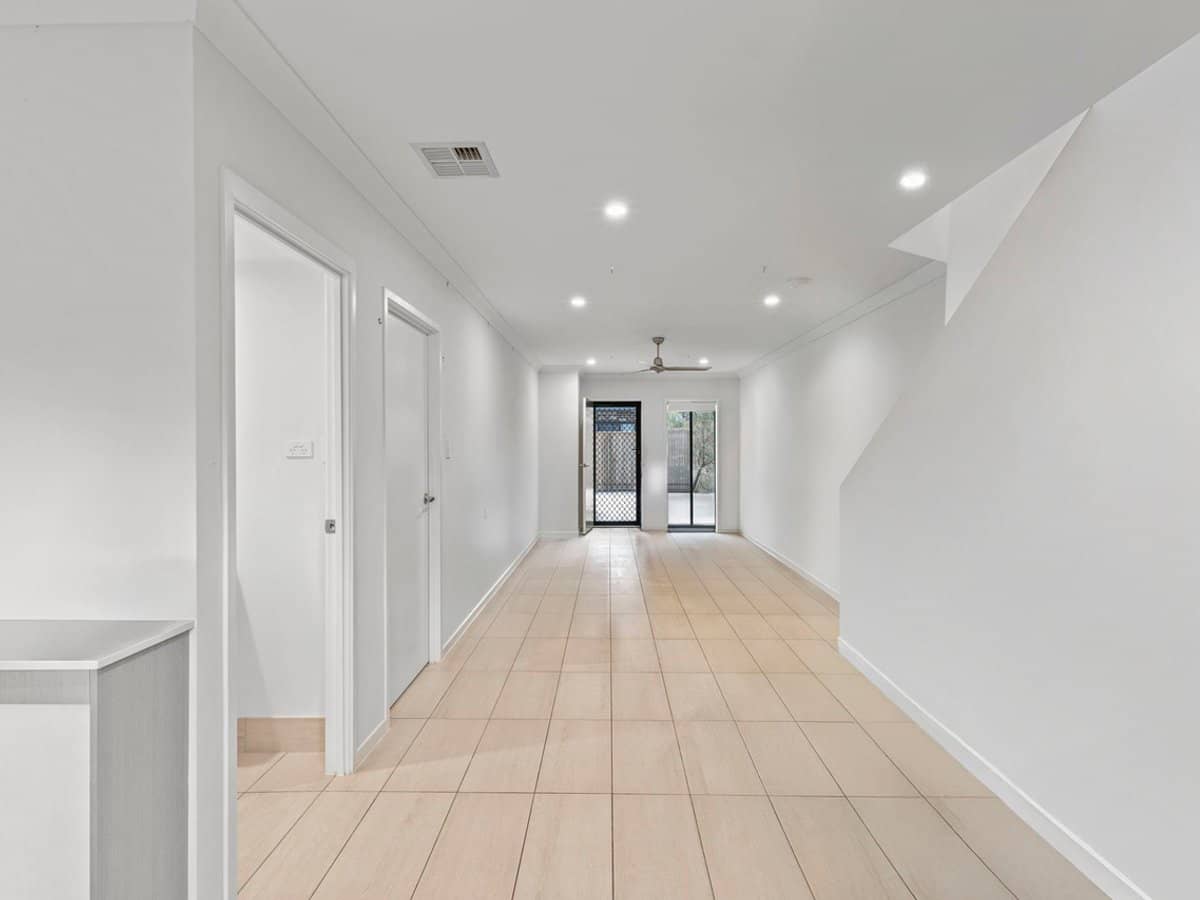 71 Amy Street, MORAYFIELD - Thumbnail 3