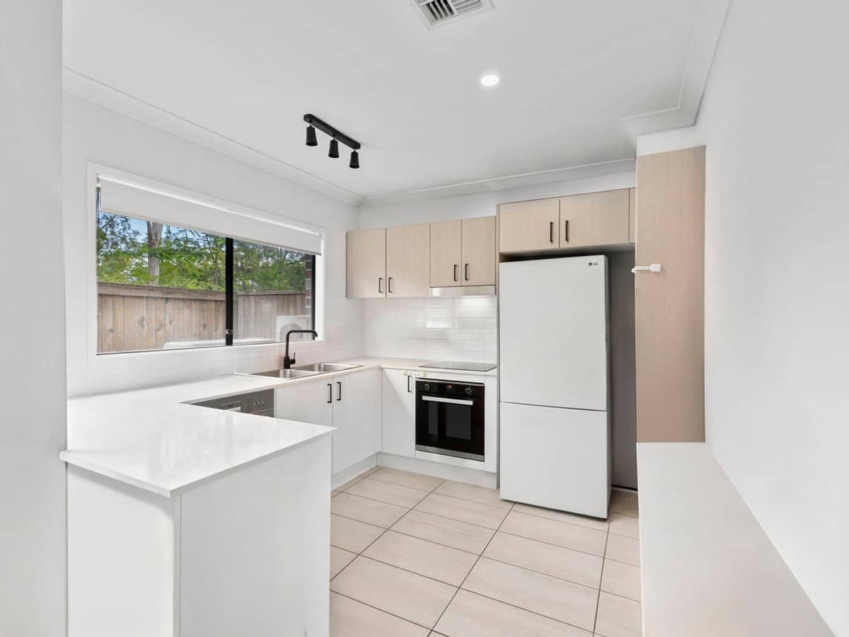 71 Amy Street, MORAYFIELD - Thumbnail 4