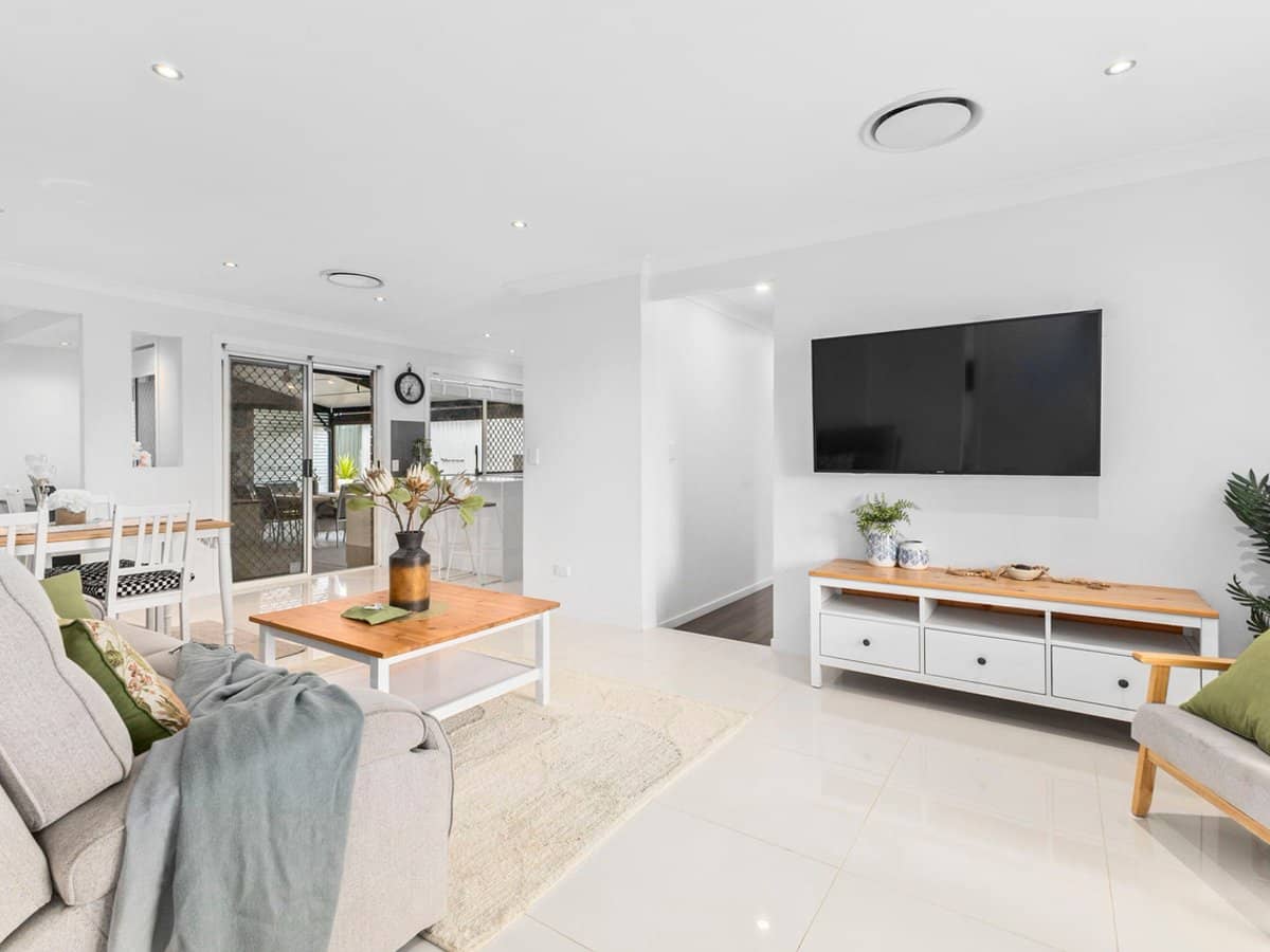 5 Lewis Place, CALAMVALE - Thumbnail 2