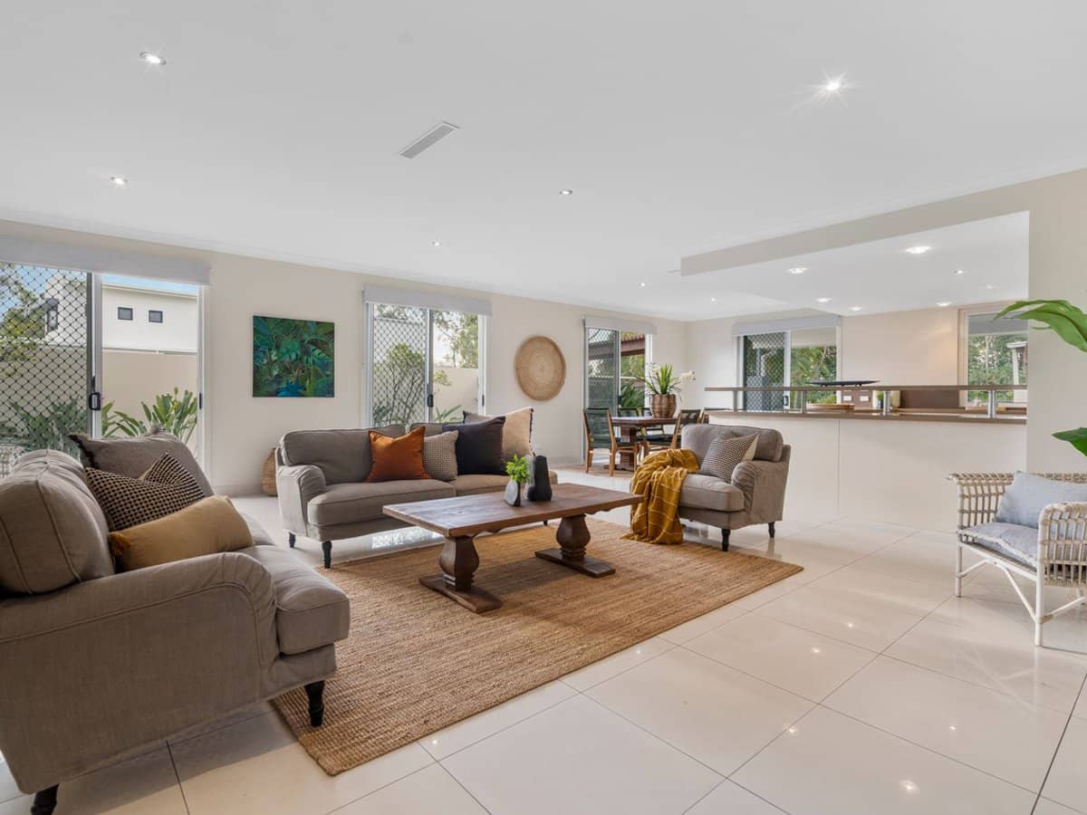 7025 Vista Drive, BENOWA - Thumbnail 6