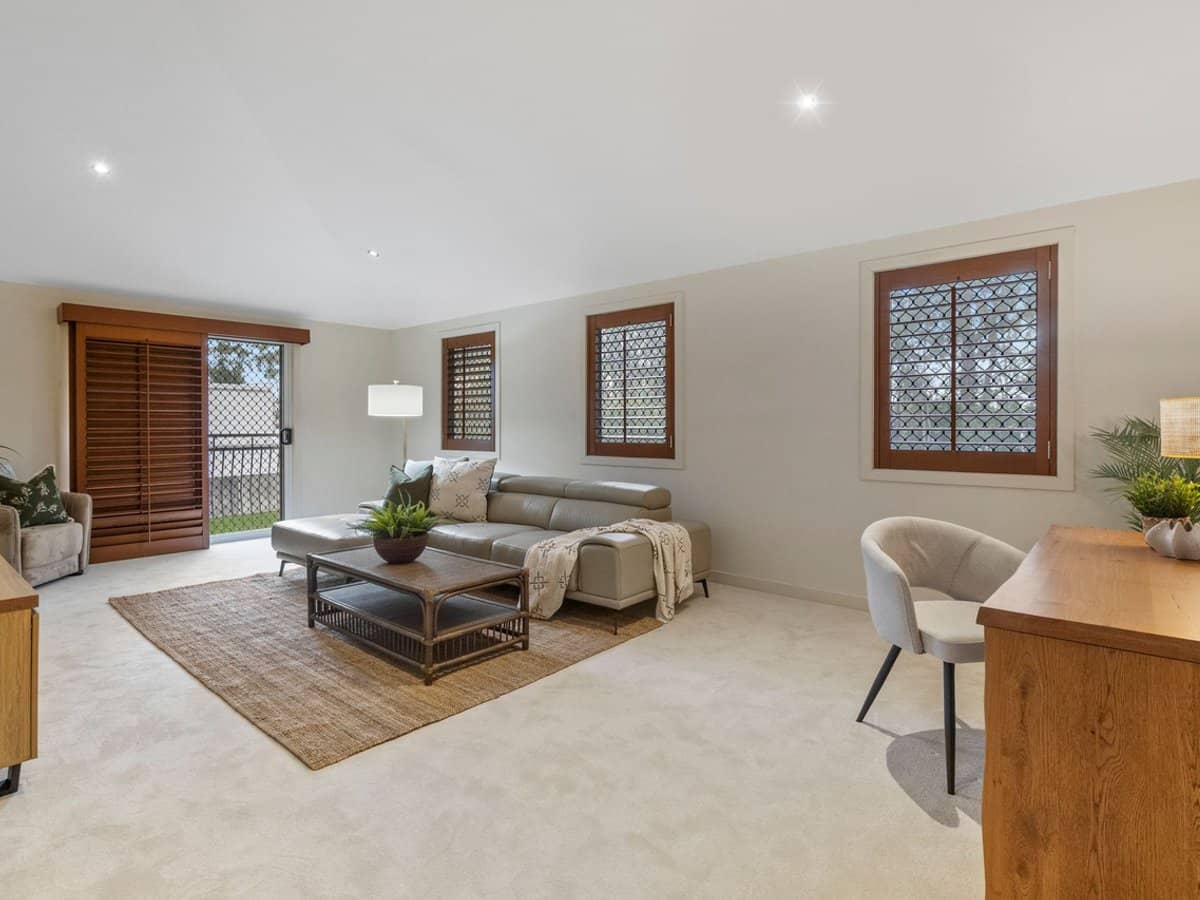 7025 Vista Drive, BENOWA - Thumbnail 8