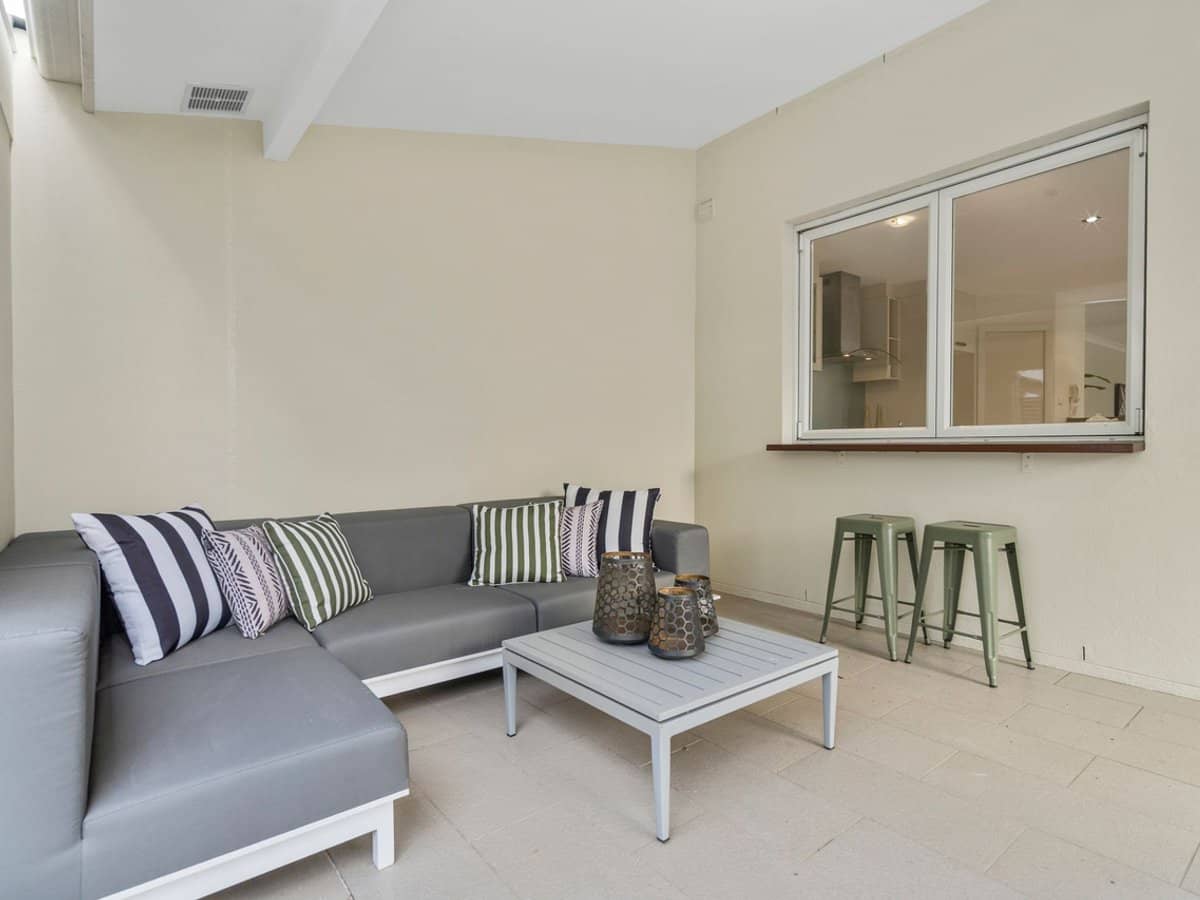 7025 Vista Drive, BENOWA - Thumbnail 22