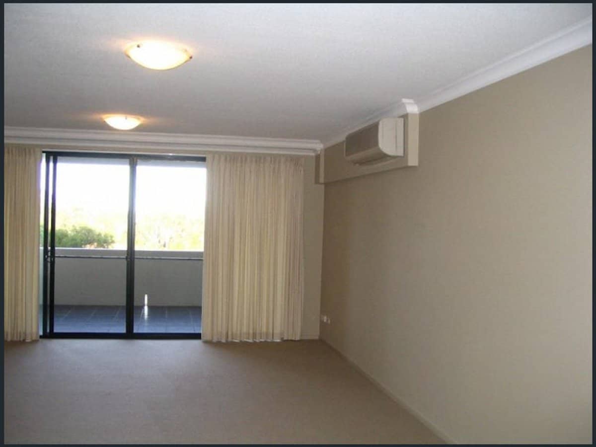 2246 Logan Road, UPPER MOUNT GRAVATT - Thumbnail 4