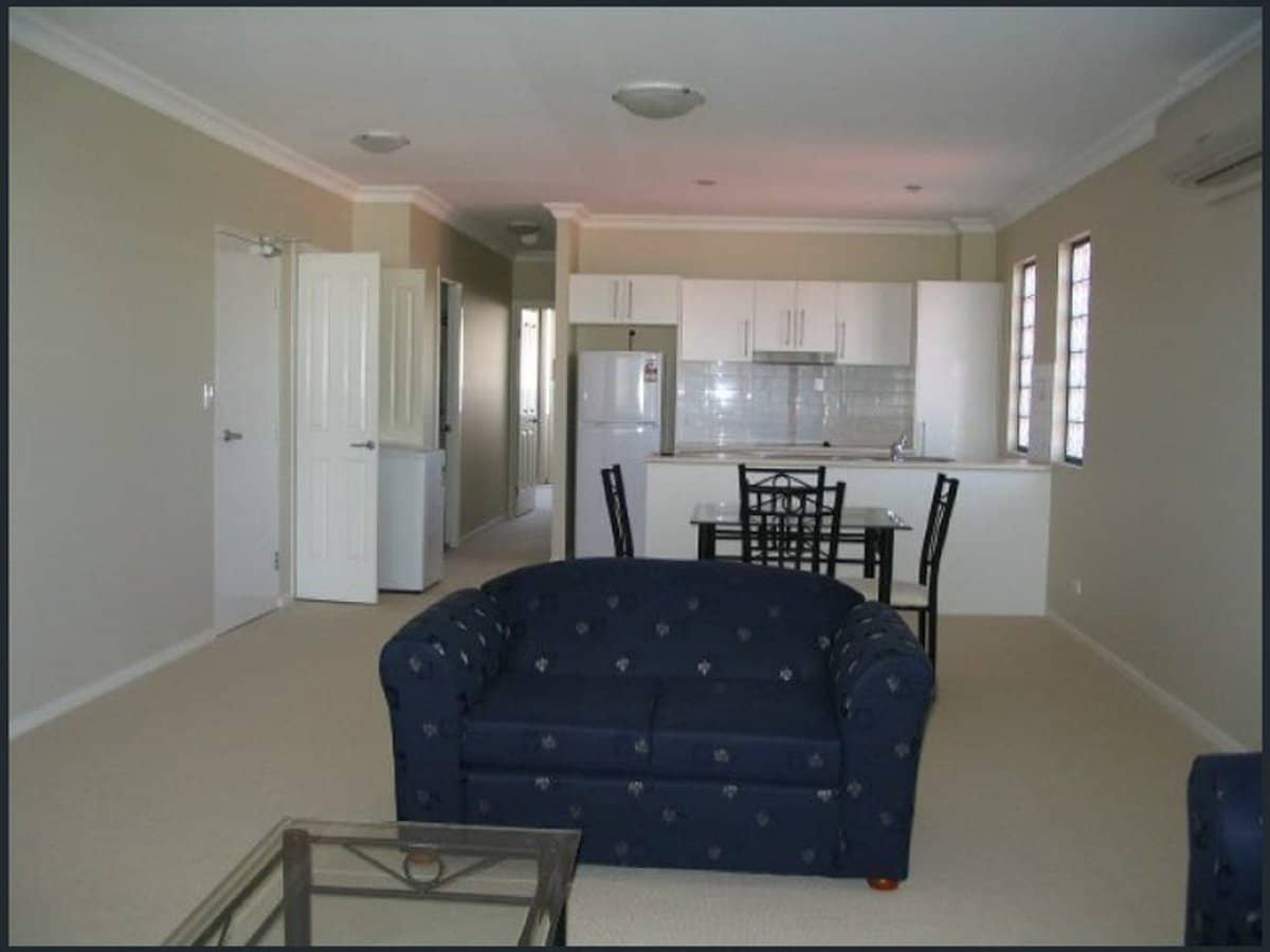 2246 Logan Road, UPPER MOUNT GRAVATT - Thumbnail 5