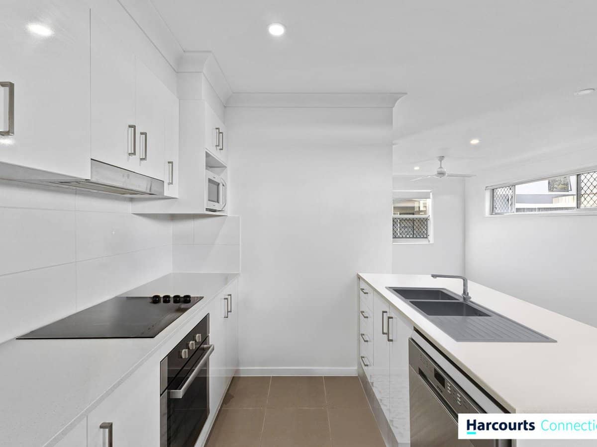 11 Chelmsford Road, MANGO HILL - Thumbnail 6