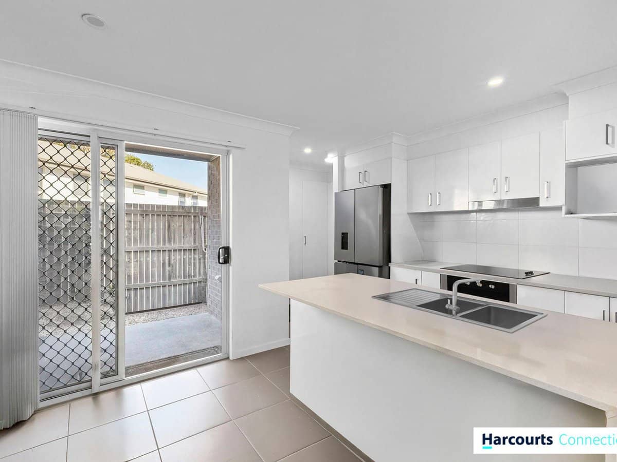 11 Chelmsford Road, MANGO HILL - Thumbnail 7