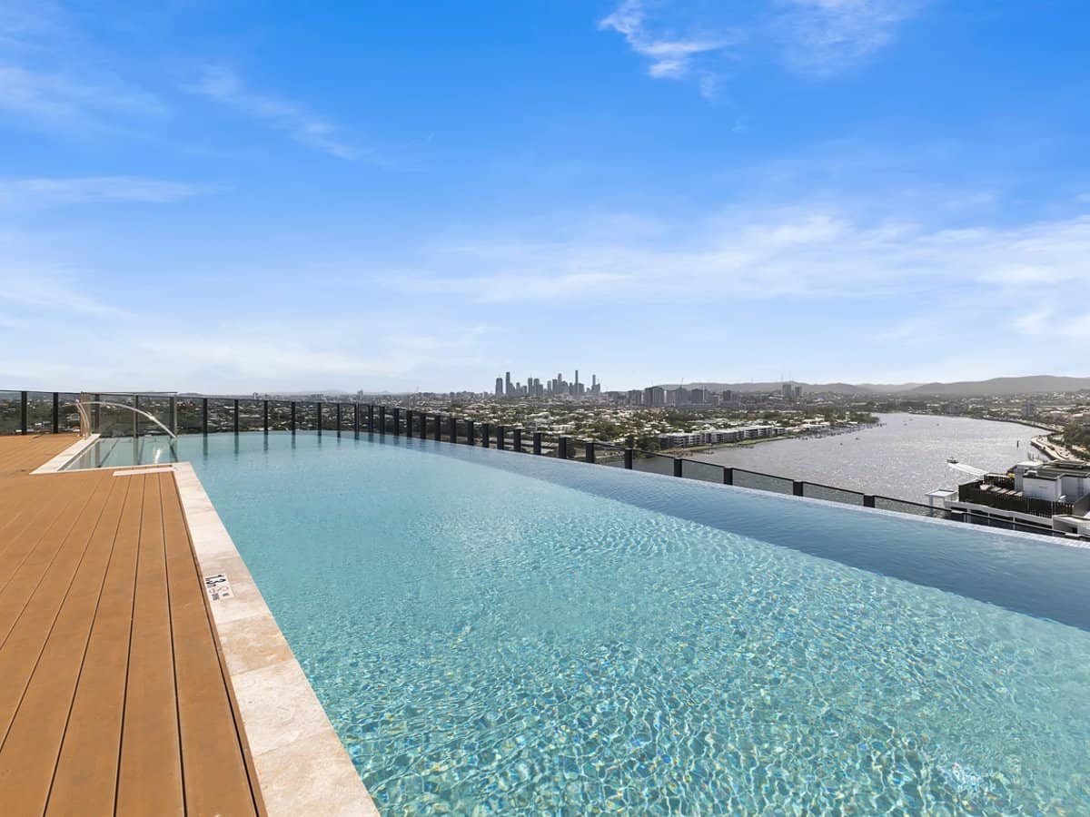 7 Wharf Street, HAMILTON - Thumbnail 1