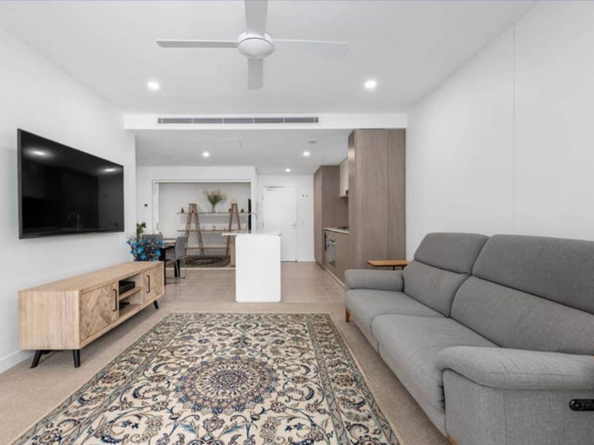 7 Wharf Street, HAMILTON - Thumbnail 2