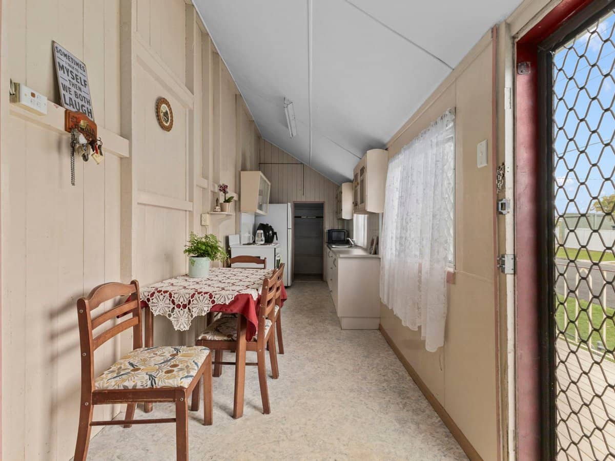 1 Jamieson Street, REDCLIFFE - Thumbnail 5