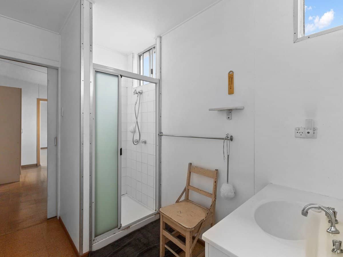 1 Jamieson Street, REDCLIFFE - Thumbnail 15