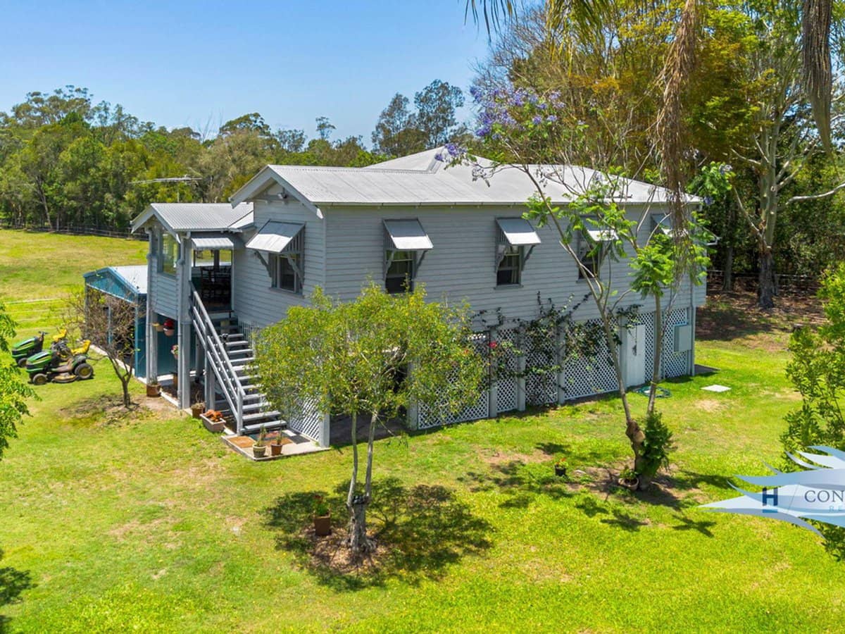 18 Murray Court, BEACHMERE - Thumbnail 4