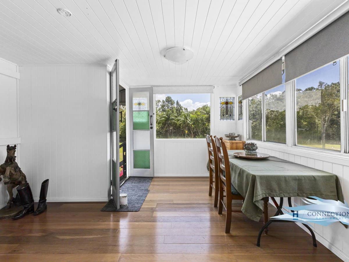 18 Murray Court, BEACHMERE - Thumbnail 13