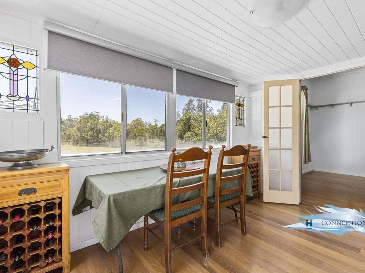 18 Murray Court, BEACHMERE - Thumbnail 14