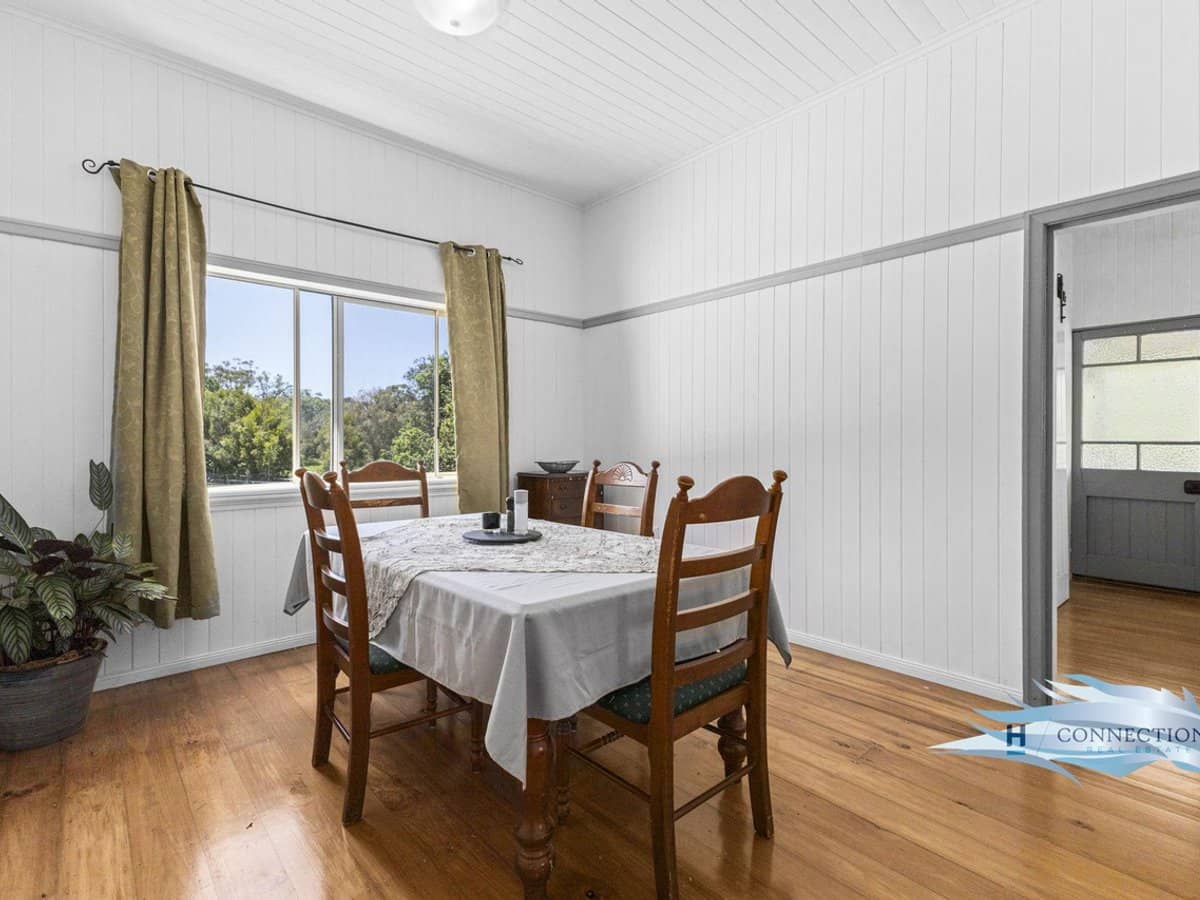 18 Murray Court, BEACHMERE - Thumbnail 18