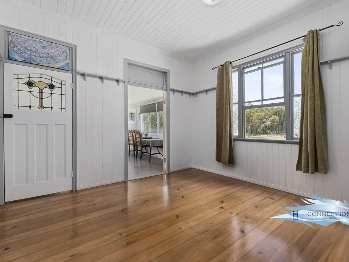 18 Murray Court, BEACHMERE - Thumbnail 20