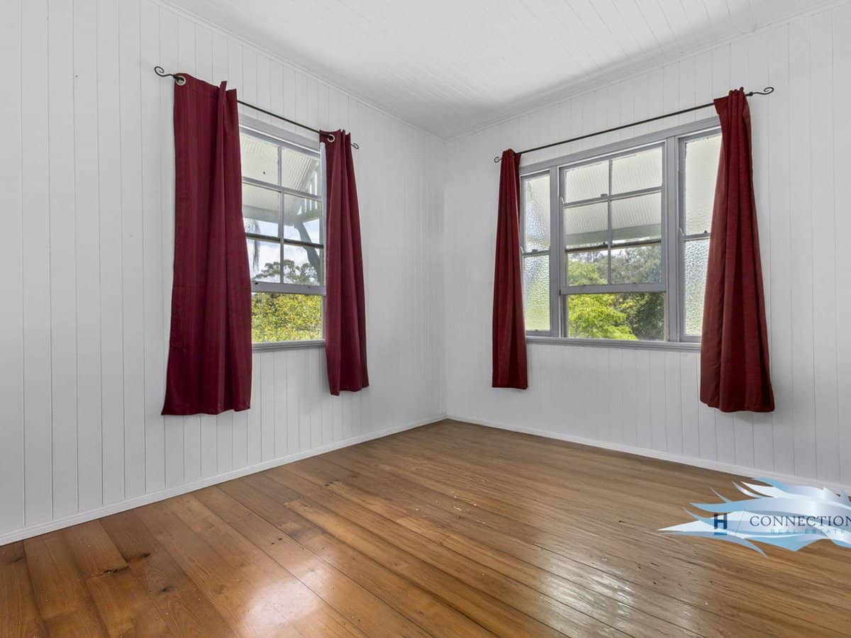 18 Murray Court, BEACHMERE - Thumbnail 23