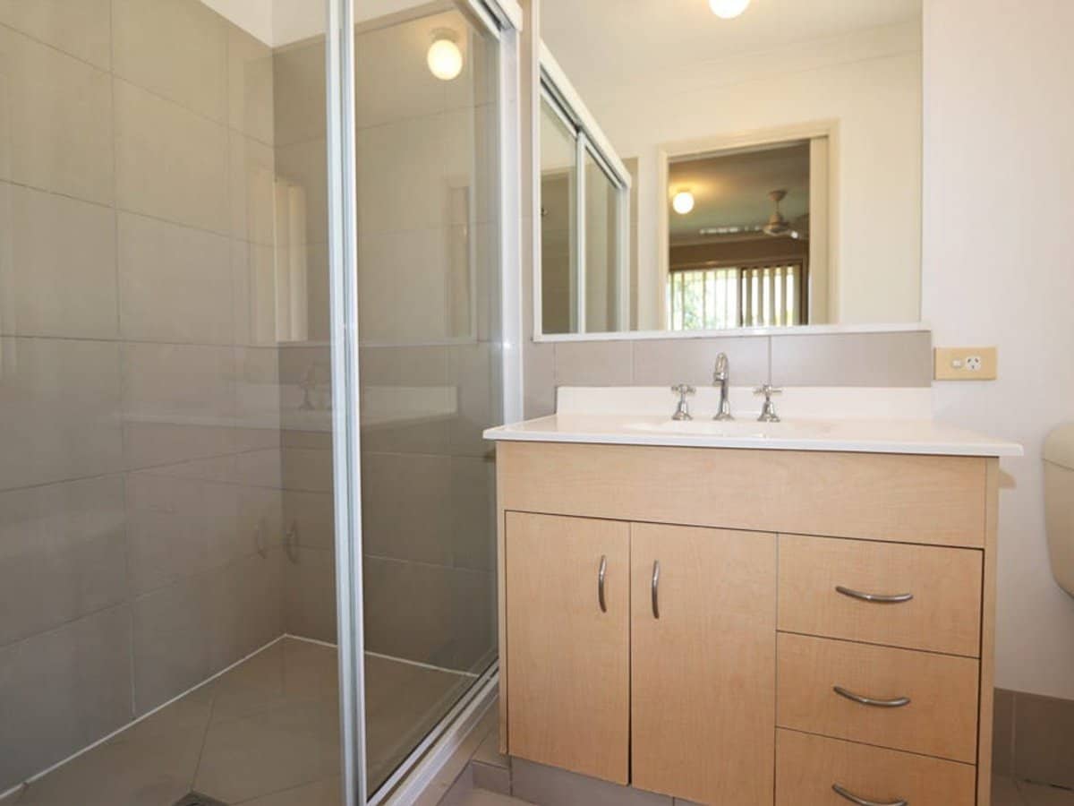 22 Clear River Boulevard, ASHMORE - Thumbnail 7