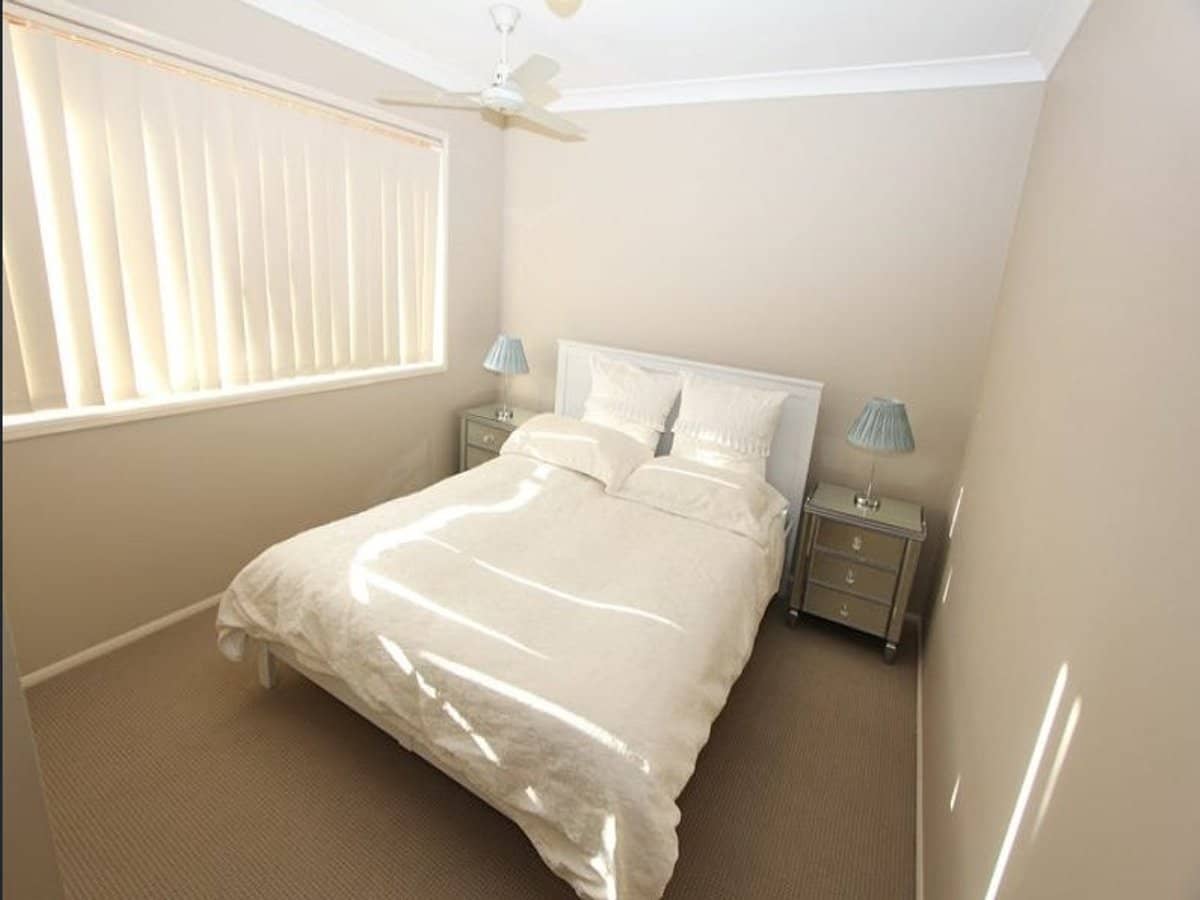 22 Clear River Boulevard, ASHMORE - Thumbnail 9