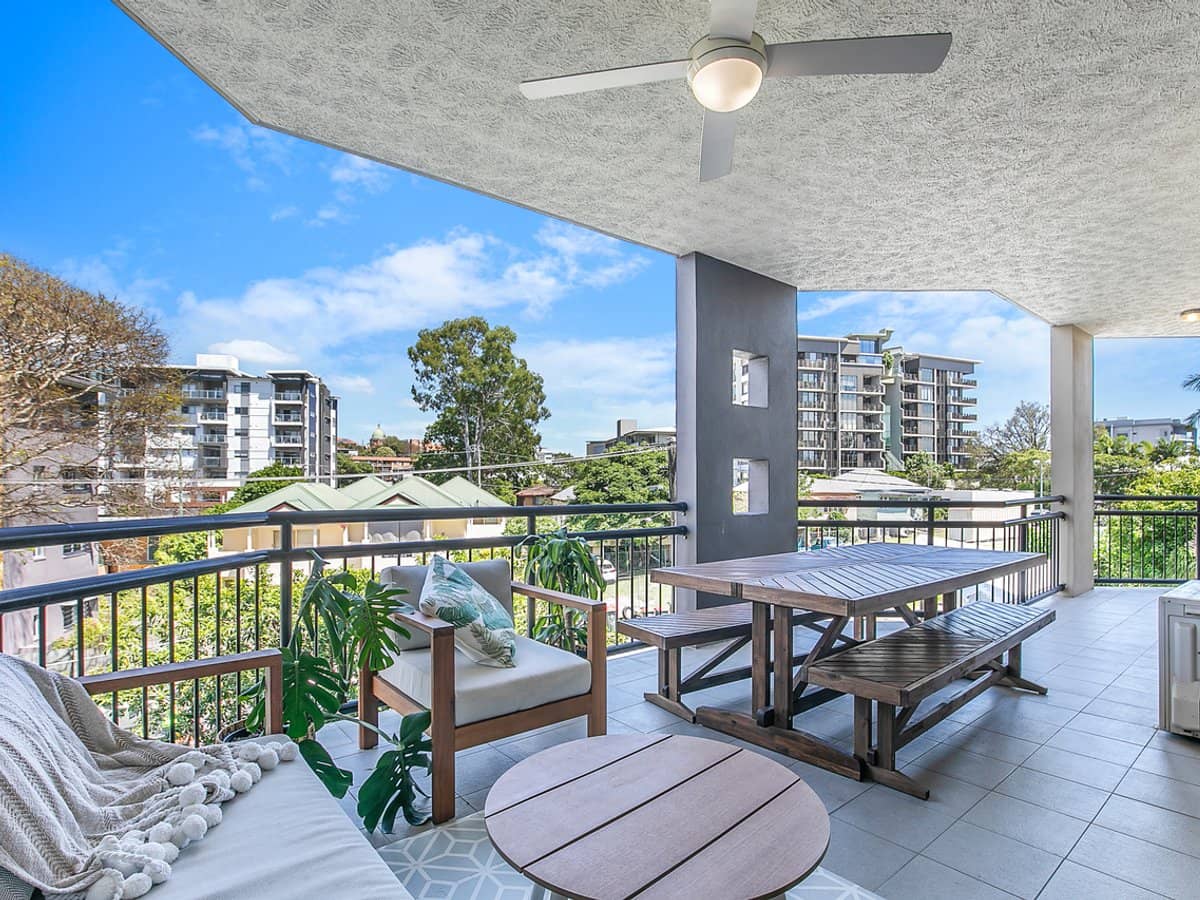 9 Amisfield Avenue, NUNDAH - Thumbnail 1