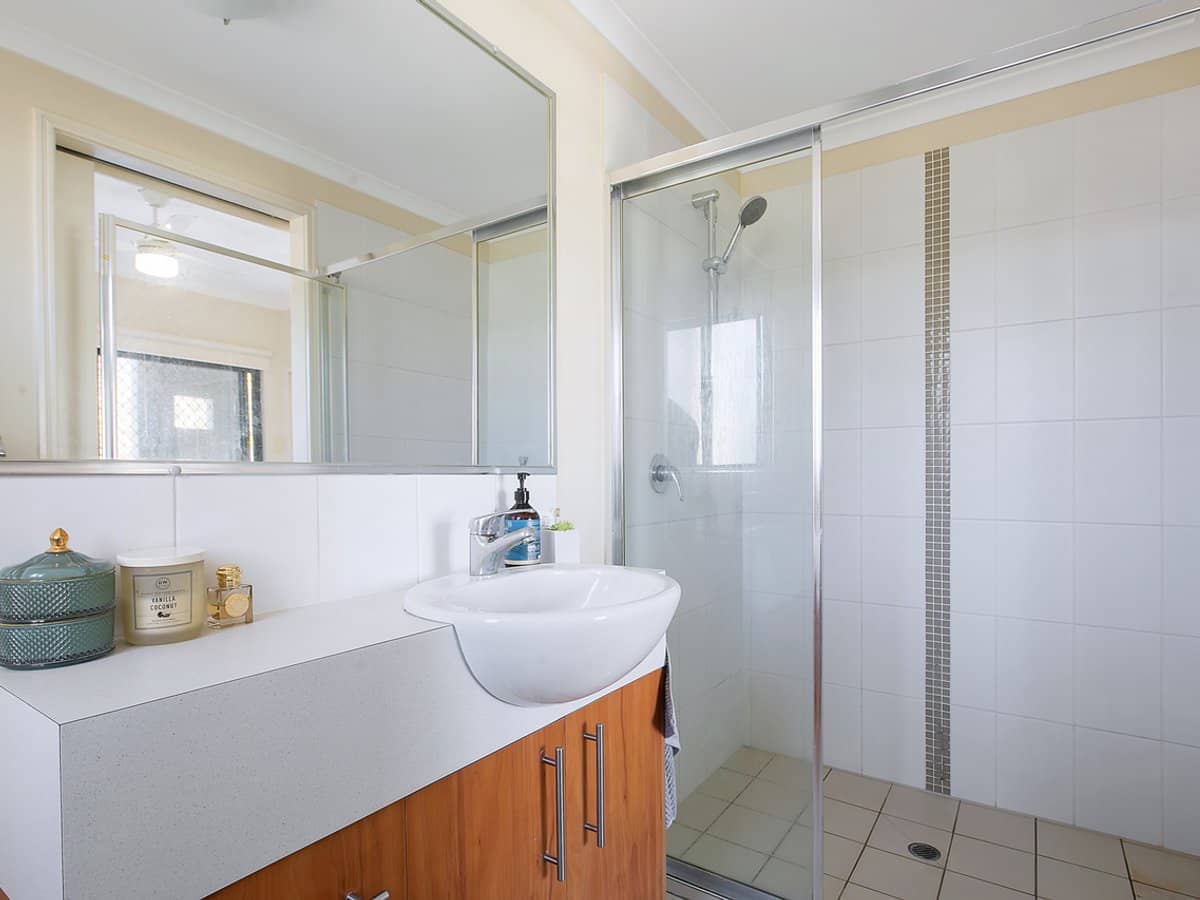 9 Amisfield Avenue, NUNDAH - Thumbnail 9