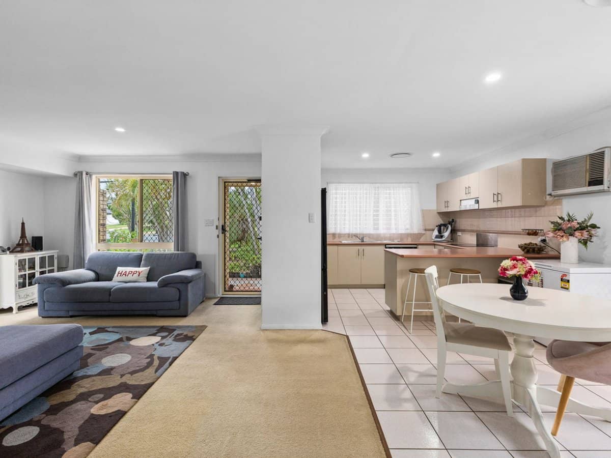 4 Brushtail Crescent, DOOLANDELLA - Thumbnail 1