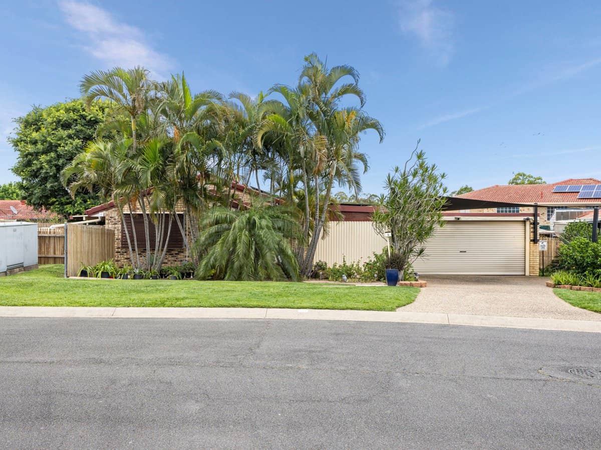 4 Brushtail Crescent, DOOLANDELLA - Thumbnail 2