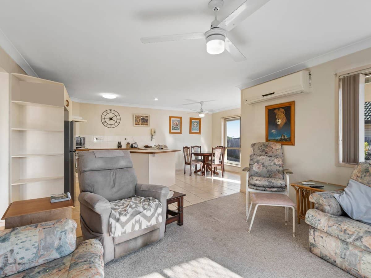 1/12 Mcaneny Street, REDCLIFFE - Thumbnail 2