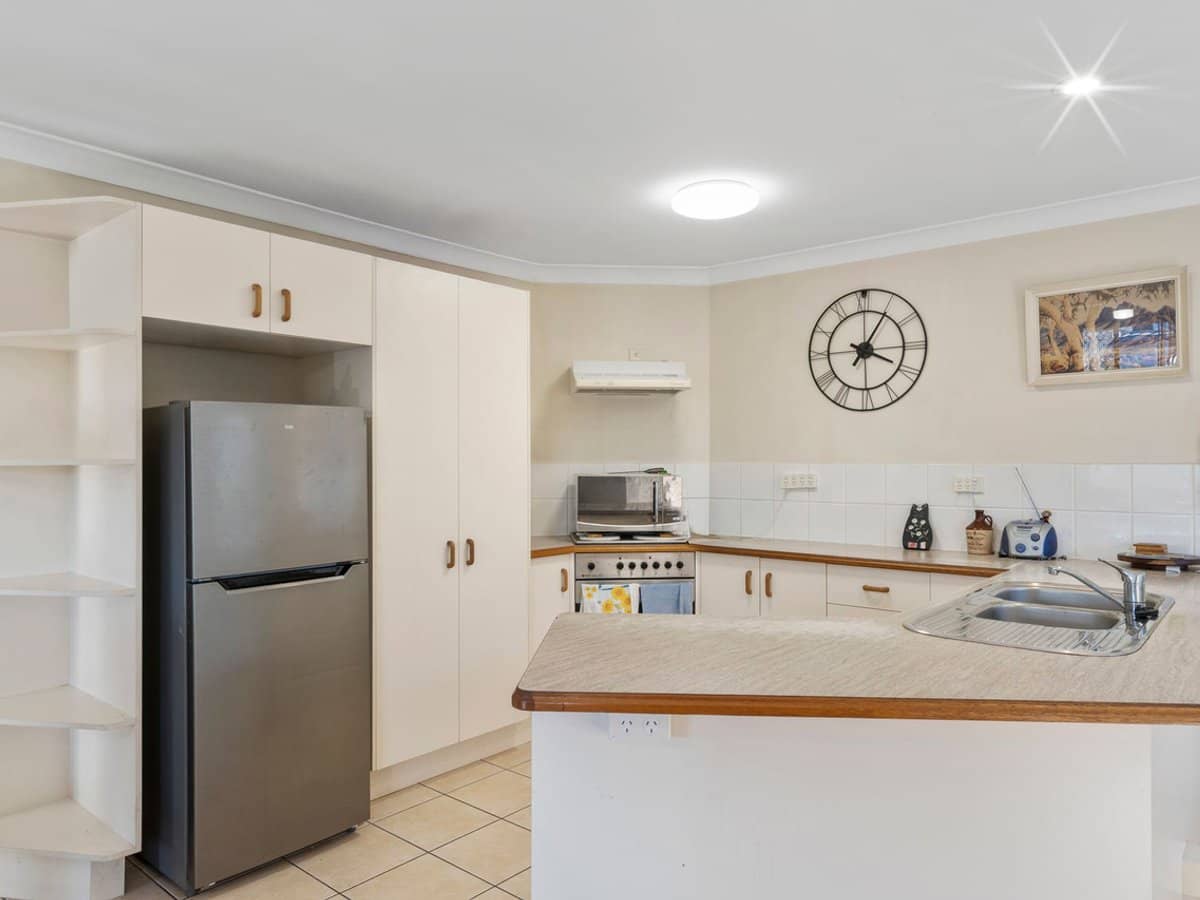 1/12 Mcaneny Street, REDCLIFFE - Thumbnail 3