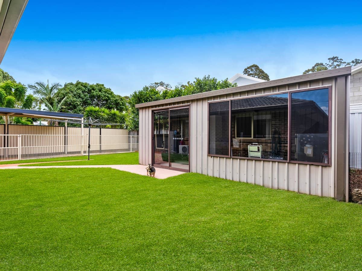 27 Elizabeth Street, CURRUMBIN WATERS - Thumbnail 10